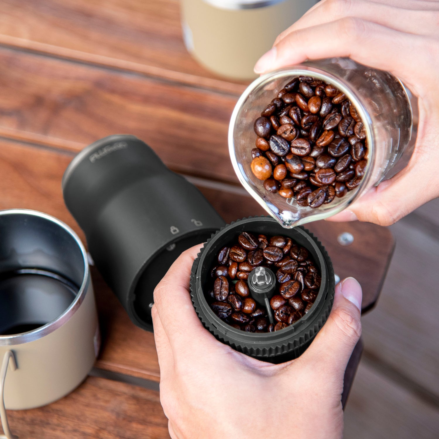PLUG&GO | Portable Electric Coffee Grinder