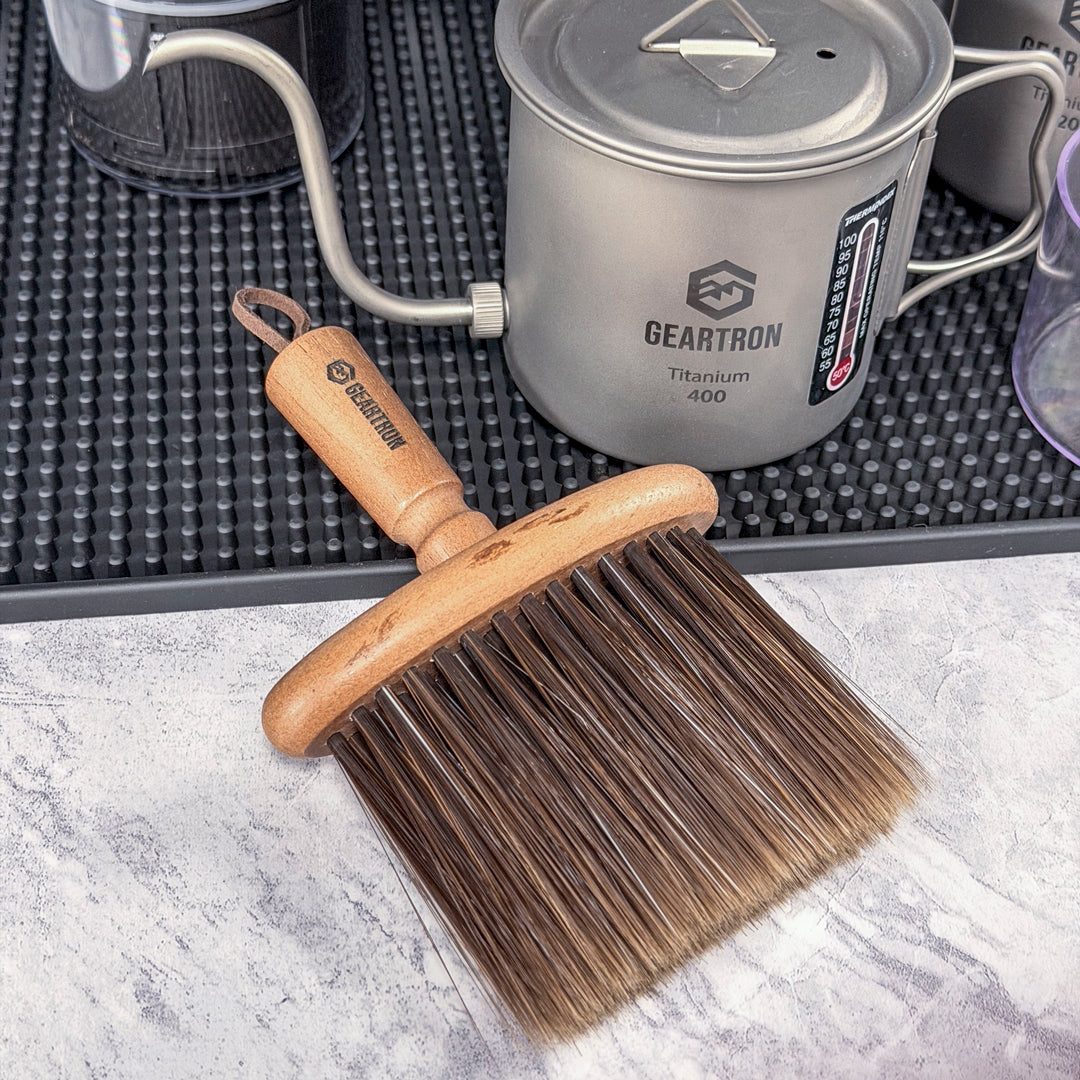 Dusting Brush